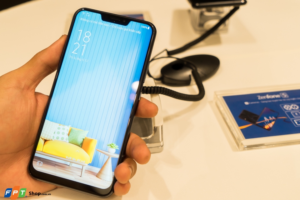 Toàn cảnh sự kiện giới thiệu chiếc ZenFone 5 Toàn cảnh sự kiện giới thiệu chiếc ZenFone 5