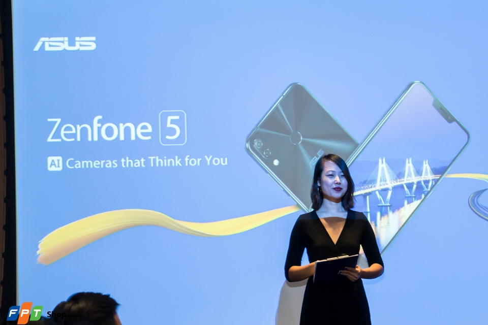 Toàn cảnh sự kiện giới thiệu chiếc ZenFone 5 Toàn cảnh sự kiện giới thiệu chiếc ZenFone 5