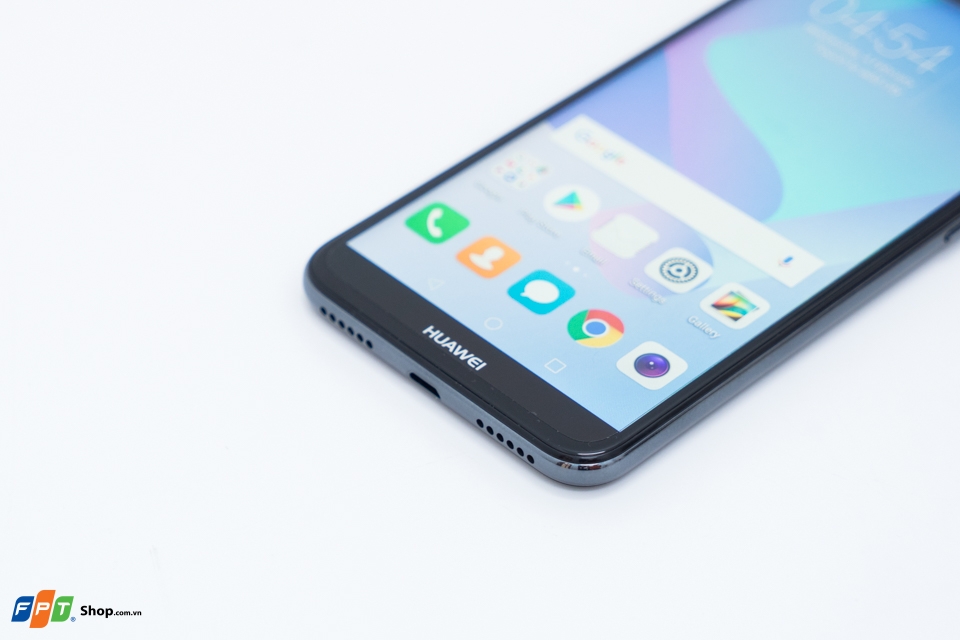 Cận cảnh Huawei Y6 Prime (2018): Màn hình lớn tràn cạnh, chip ngon, giá rẻ