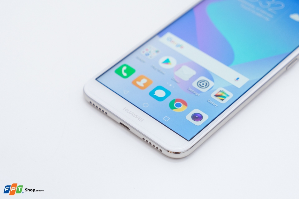 Cận cảnh Huawei Y6 Prime (2018): Màn hình lớn tràn cạnh, chip ngon, giá rẻ