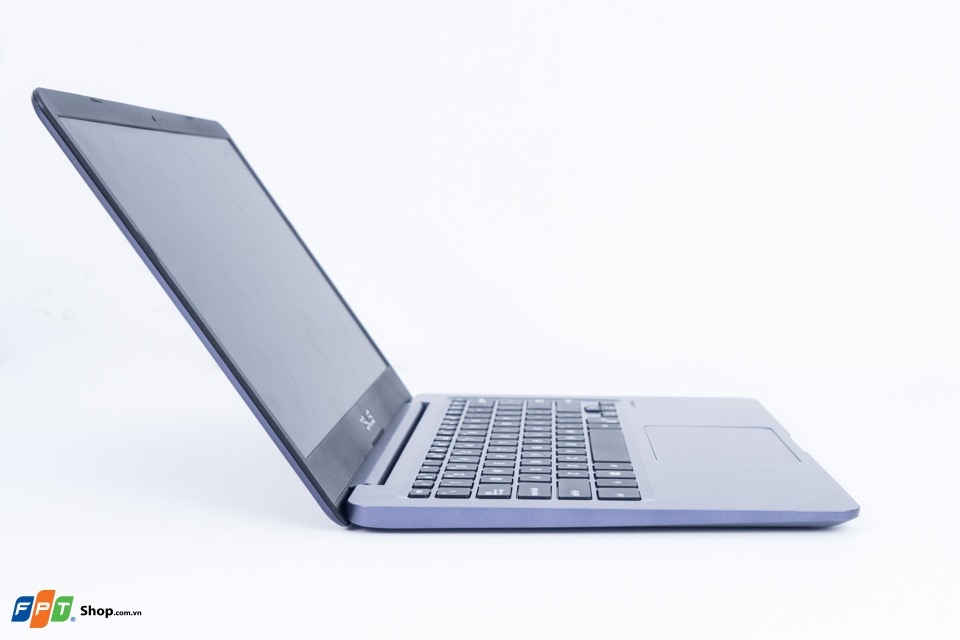 So sánh Asus Vivobook E406SA và Masstel Notebook L133 