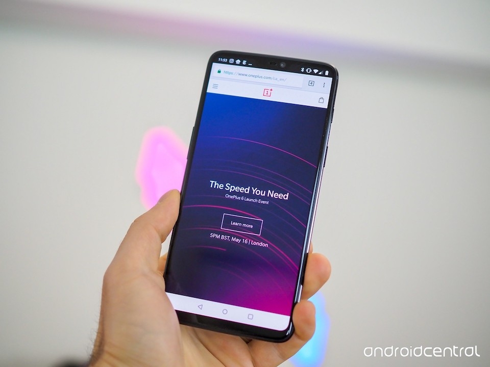 Ưu điểm và nhược điểm của OnePlus 6 so với smartphone cao cấp OnePlus 6 là chiếc smartphone cao cấp hiếm hoi thiếu đi chuẩn chống nước.