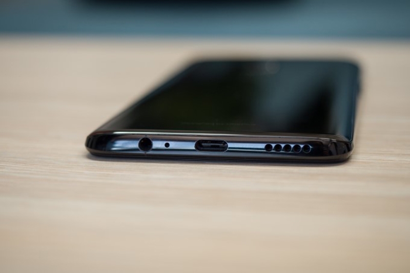 Nếu có thể hoàn thiện những điều này, OnePlus 6 sẽ không còn đối thủ 3