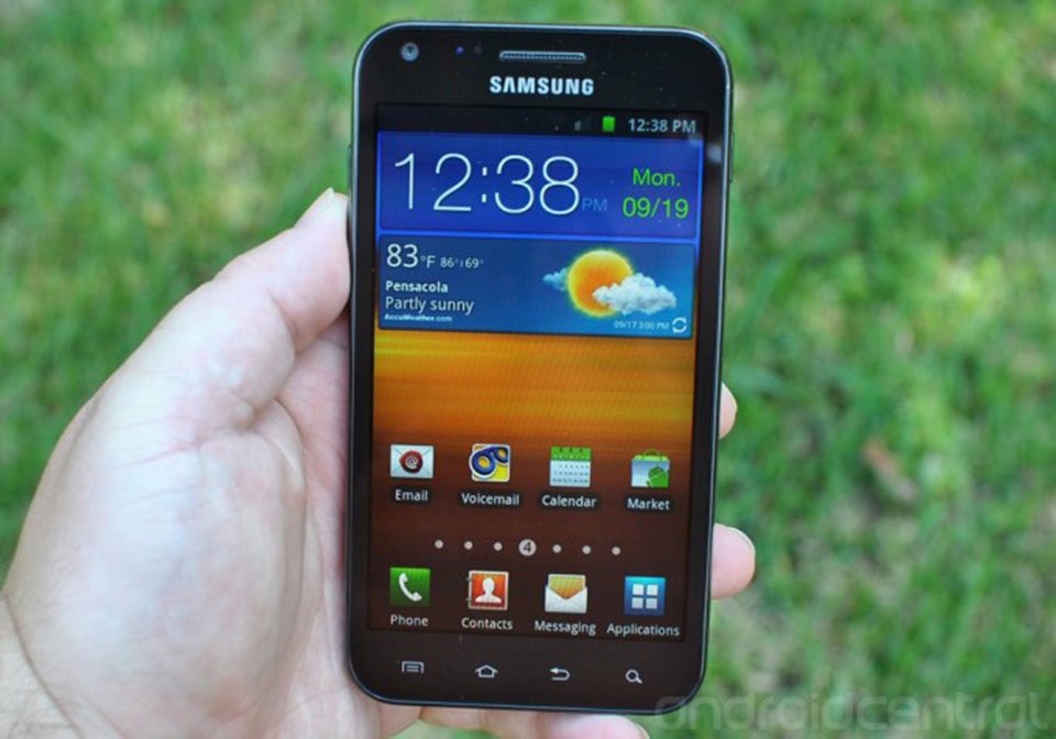 5 điện thoại Android có tên tệ nhất trong 10 năm qua