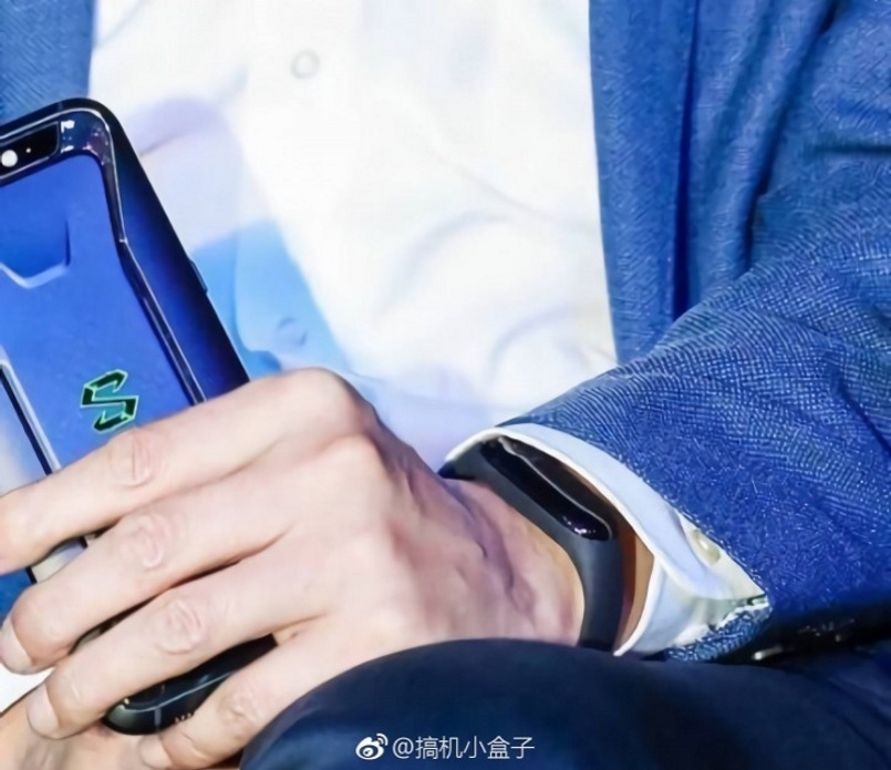 Vòng đeo tay Mi Band 3 sẽ trang bị màn hình cảm ứng OLED
