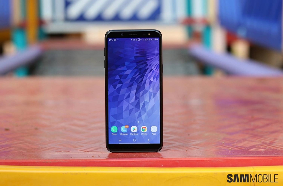 Trên tay và trải nghiệm nhanh Galaxy J6 (ảnh 1)