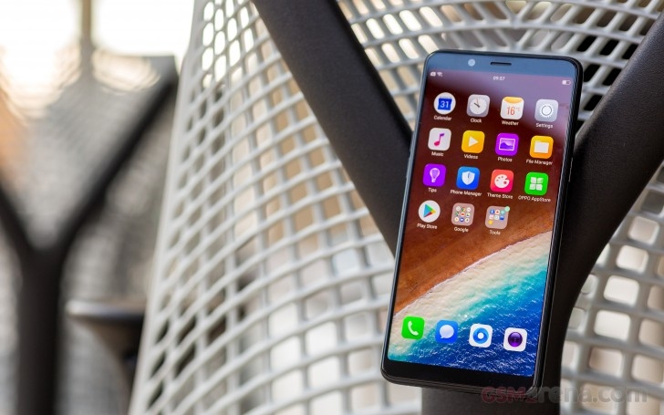 OPPO Realme 1 04 OPPO Realme 1 04