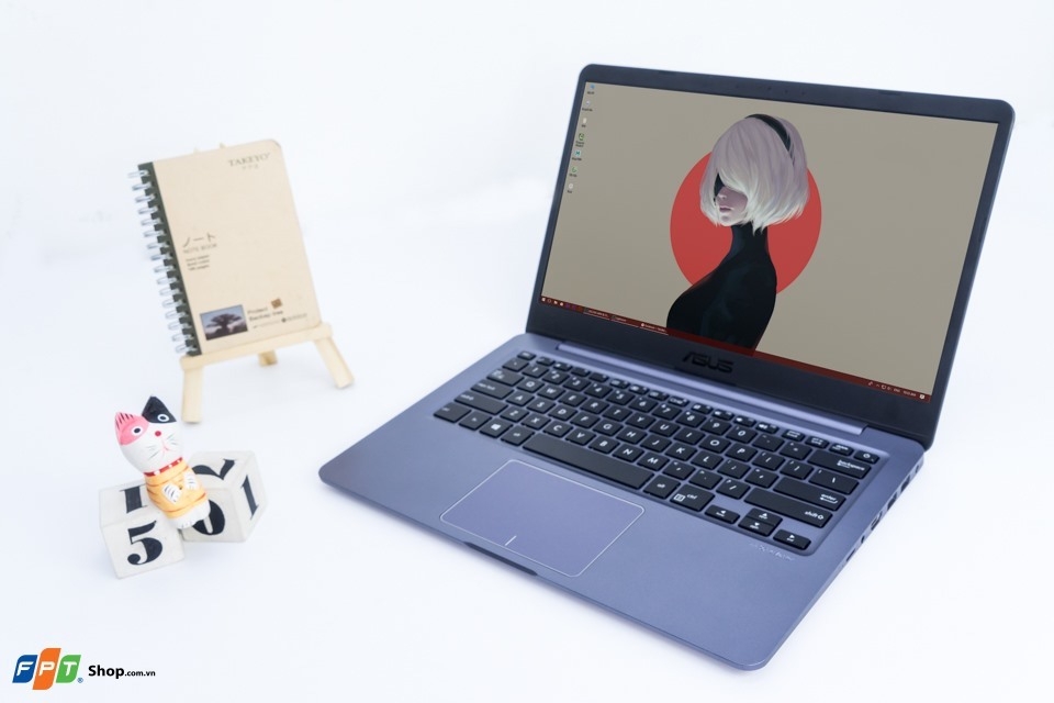 Asus Vivobook E406 được trang bị công nghệ màn hình NanoEdge.