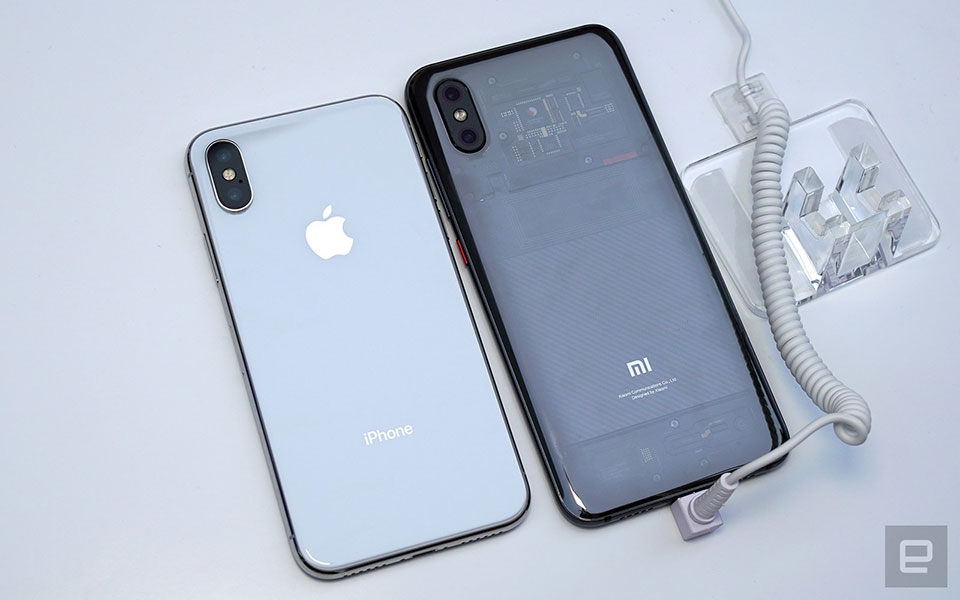 Trên tay Xiaomi Mi 8 Explorer Edition Trên tay Xiaomi Mi 8 Explorer Edition