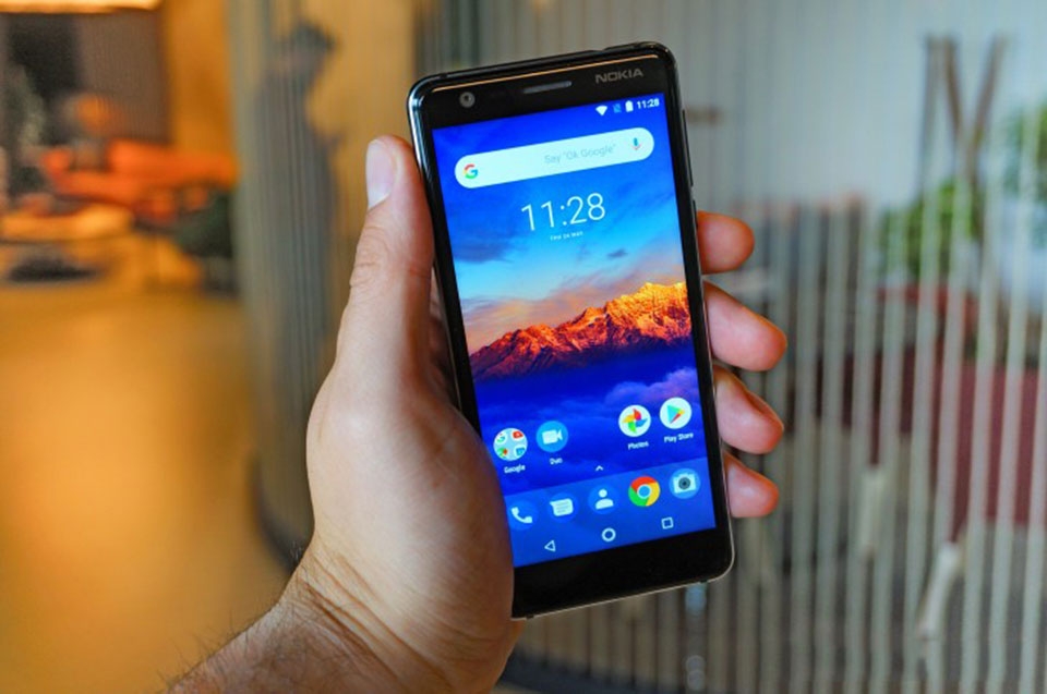 Trên tay Nokia 3.1 Trên tay Nokia 3.1