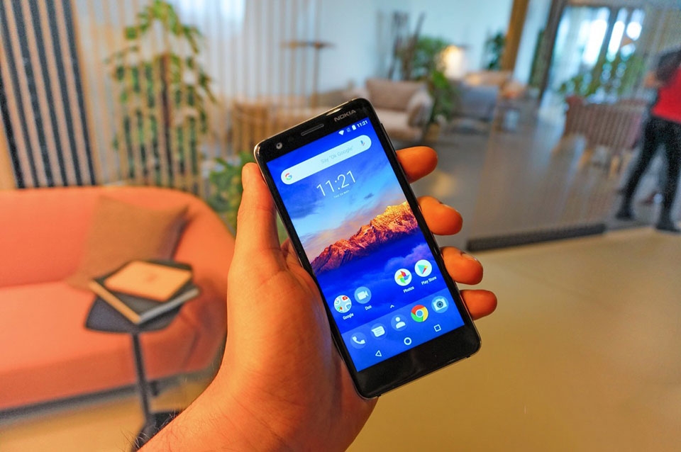 Trên tay Nokia 3.1 Trên tay Nokia 3.1
