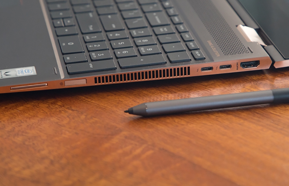Đánh giá HP Spectre x360 15 2018 (ảnh 3)