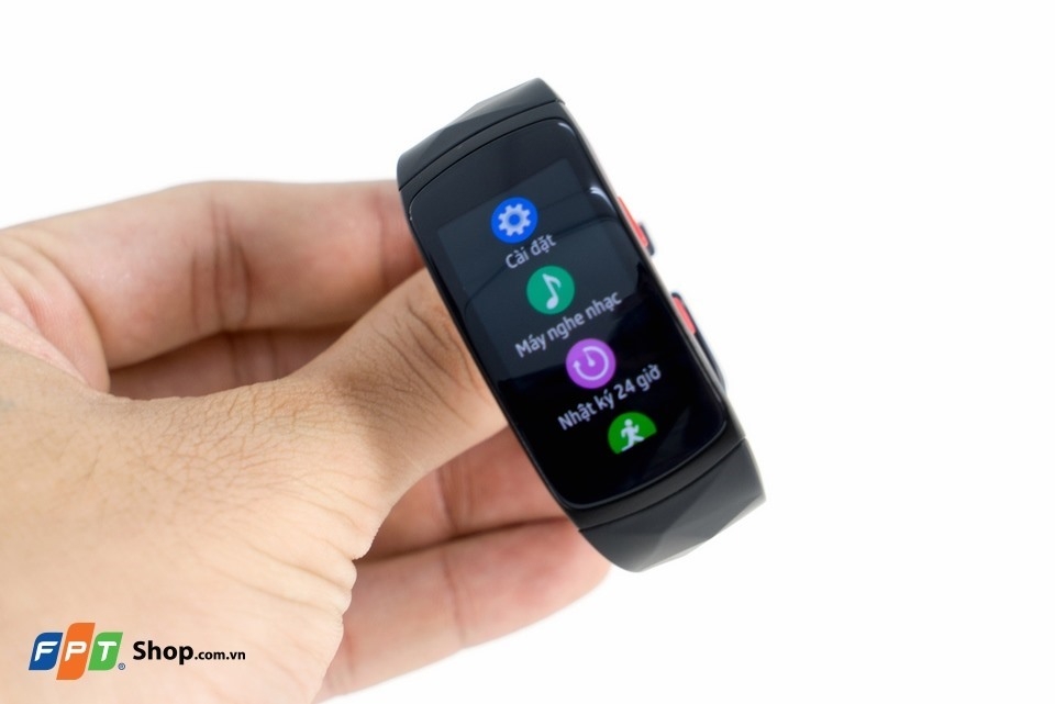 Gear Fit2 Pro