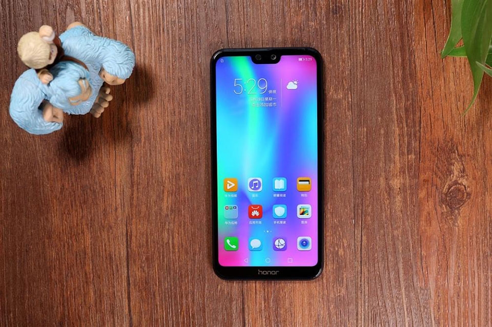 Trên tay Honor 9i Trên tay Honor 9i