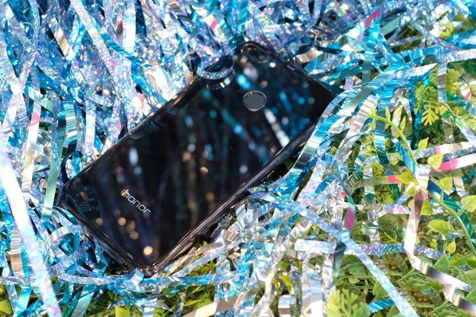 Trên tay Honor 9i Trên tay Honor 9i