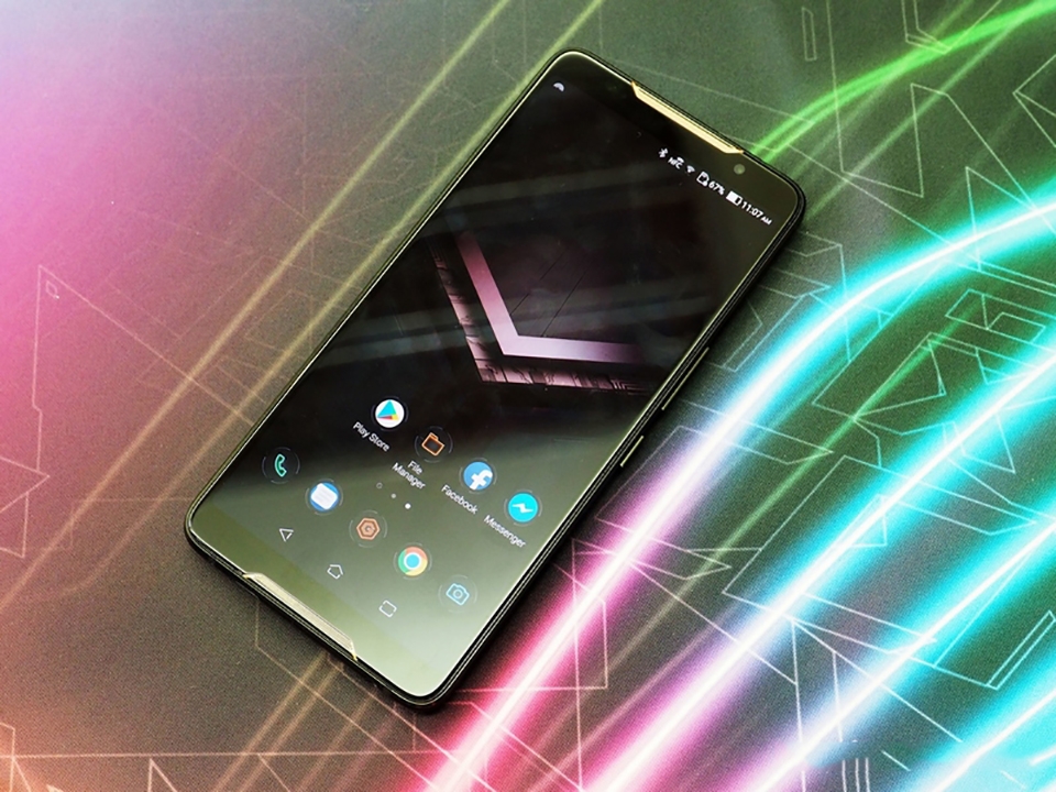 So sánh ROG Phone và Razer Phone (ảnh 9) So sánh ROG Phone và Razer Phone (ảnh 9)