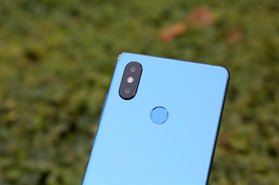 Trên tay Xiaomi Mi 8 SE Trên tay Xiaomi Mi 8 SE