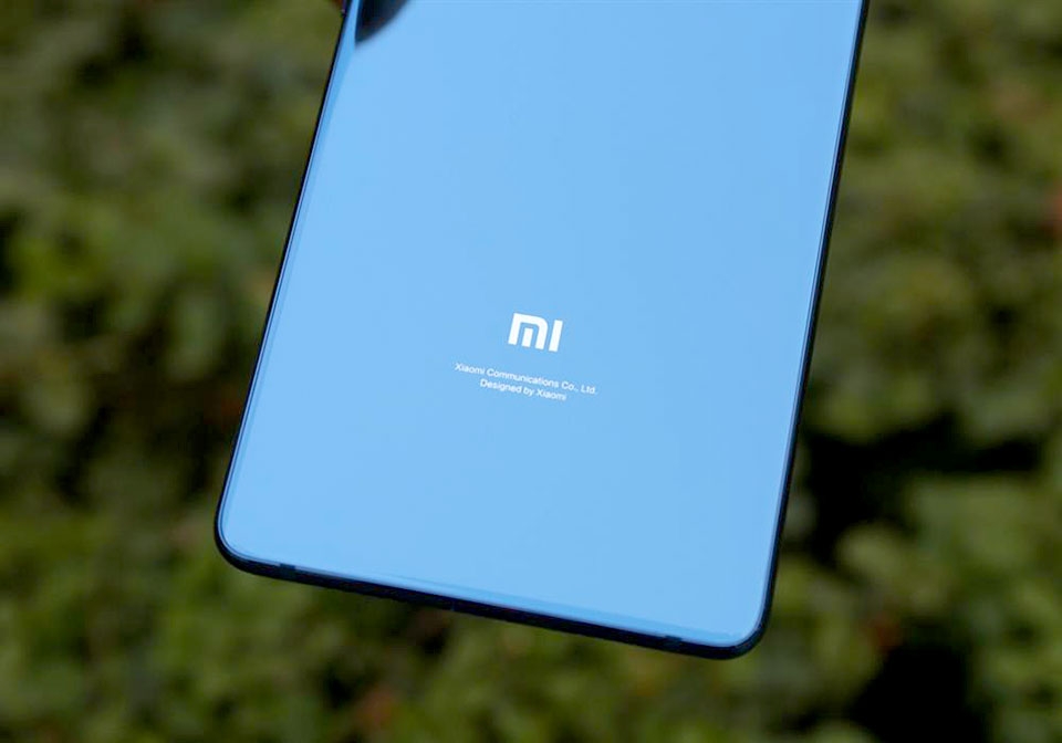 Trên tay Xiaomi Mi 8 SE Trên tay Xiaomi Mi 8 SE