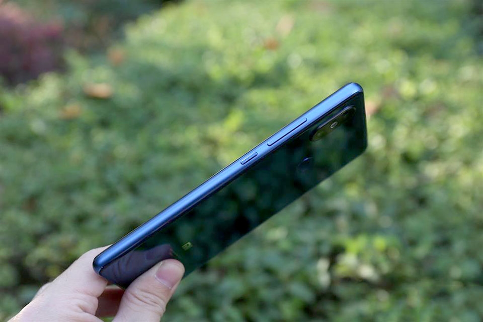Trên tay Xiaomi Mi 8 SE Trên tay Xiaomi Mi 8 SE