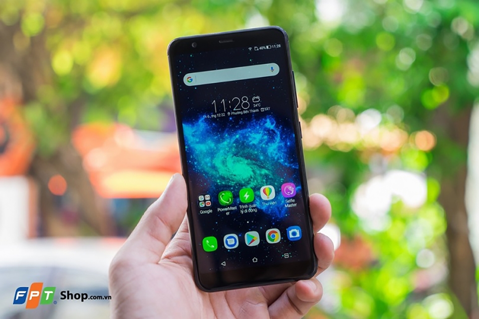 Asus ZenFone Max Plus M1 (ảnh 1)