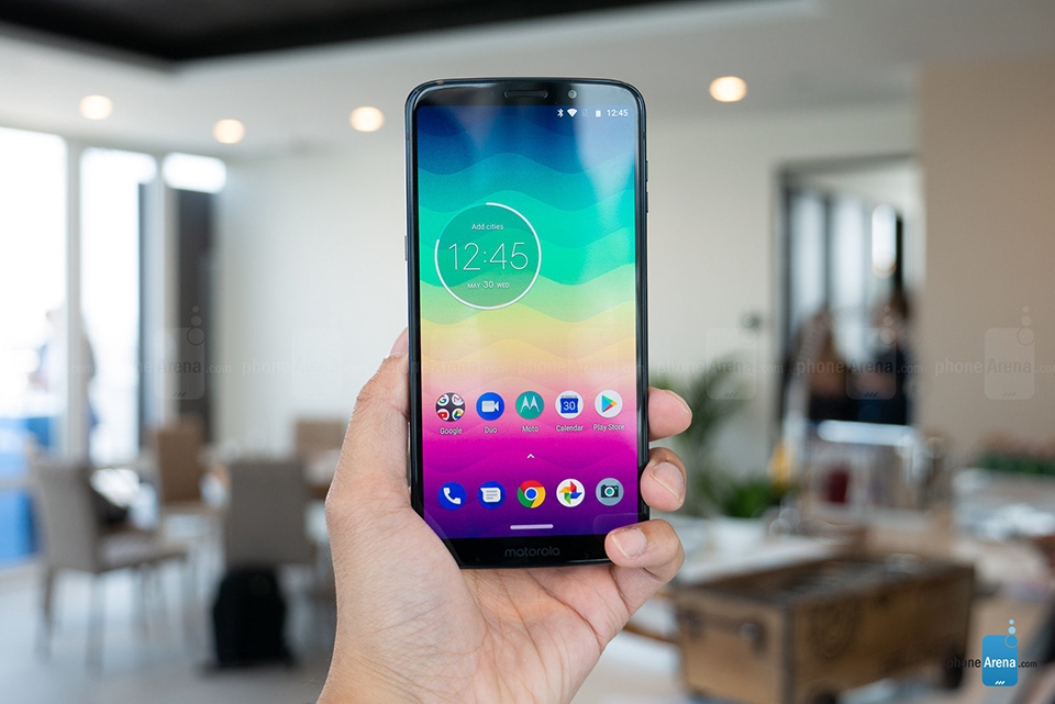 Trên tay và trải nghiệm nhanh Moto Z3 Play (ảnh 2)