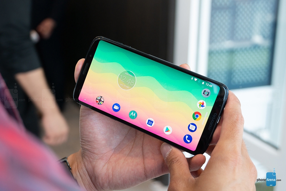 Trên tay và trải nghiệm nhanh Moto Z3 Play (ảnh 3)