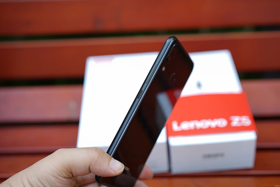 Trên tay Lenovo Z5 Trên tay Lenovo Z5