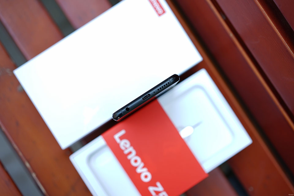 Trên tay Lenovo Z5 Trên tay Lenovo Z5