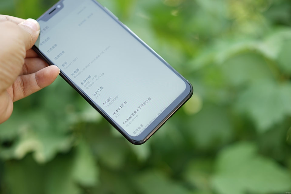 Trên tay Lenovo Z5 Trên tay Lenovo Z5