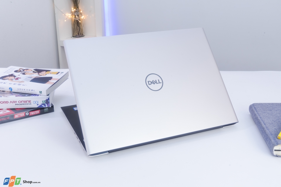 Máy sẽ được trang bị con chip Intel core i7 thế hệ 8 đầy mạnh mẽ