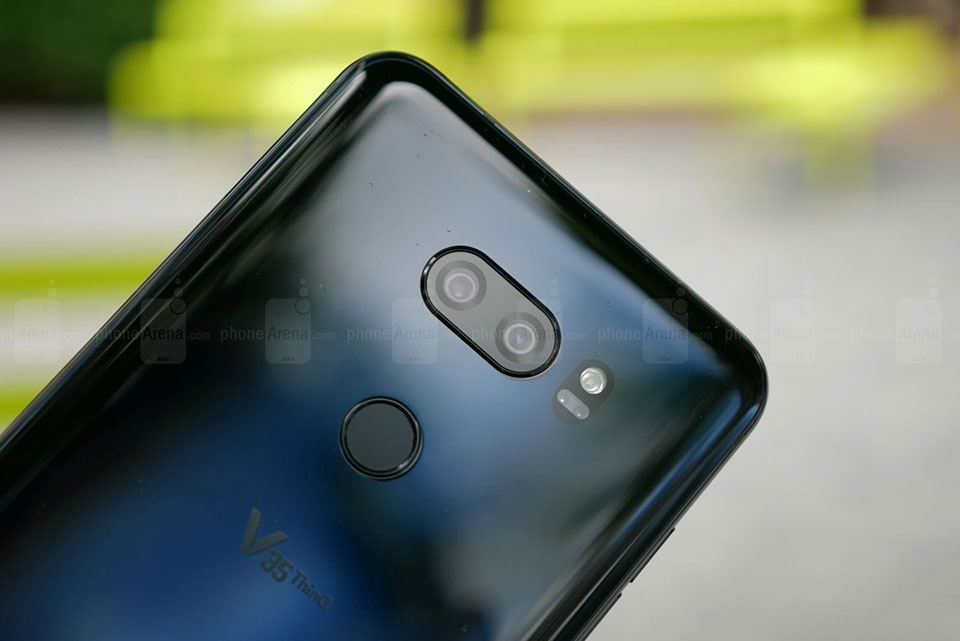 Trên tay LG V35 ThinQ Trên tay LG V35 ThinQ