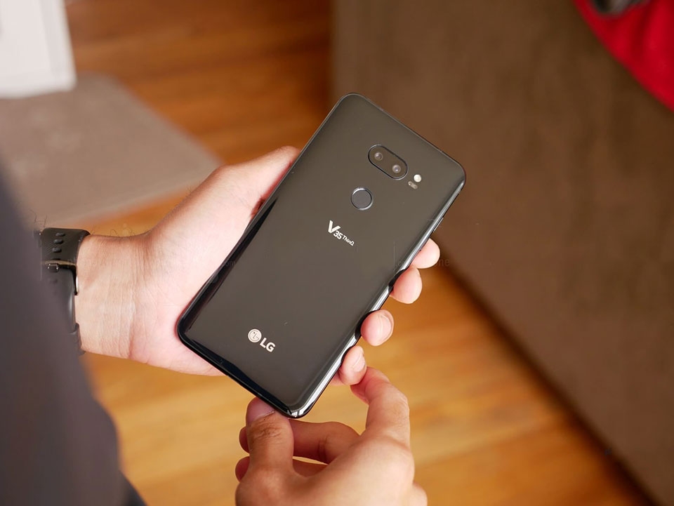 Trên tay LG V35 ThinQ Trên tay LG V35 ThinQ