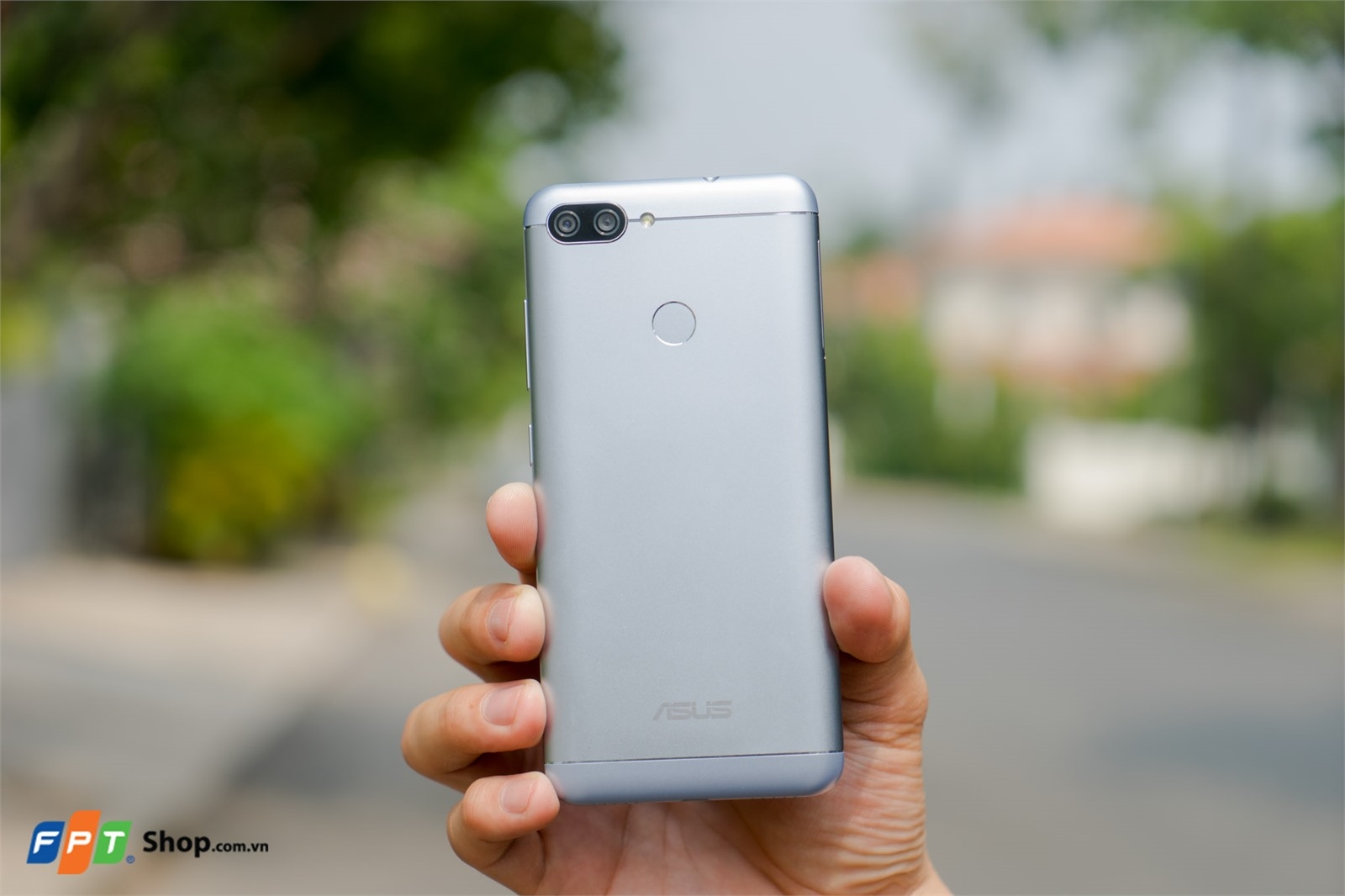 So sánh cấu hình Redmi Note 5 và các smartphone cùng phân khúc (ảnh 7)