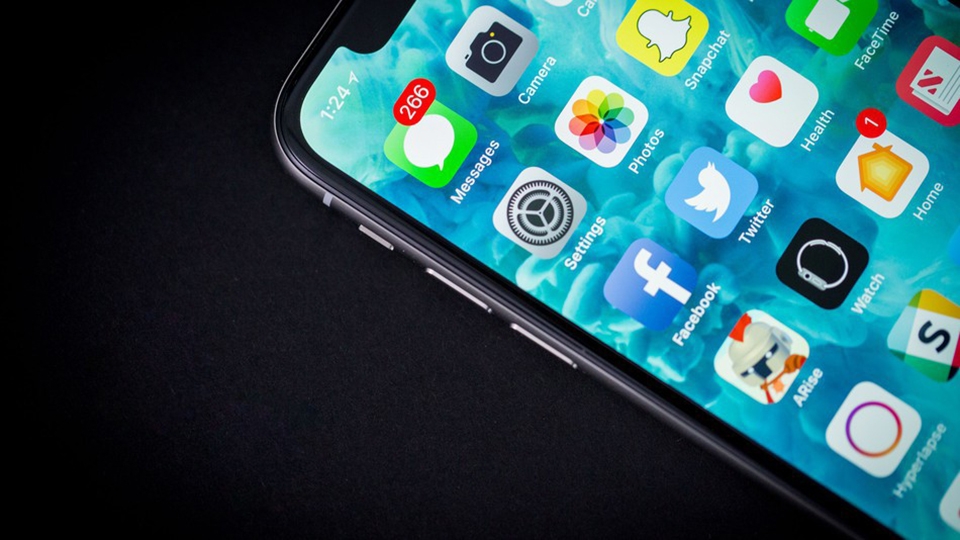 Xuất hiện công nghệ mới giúp bạn có thể sử dụng iPhone "bằng mắt" (Ảnh 1)