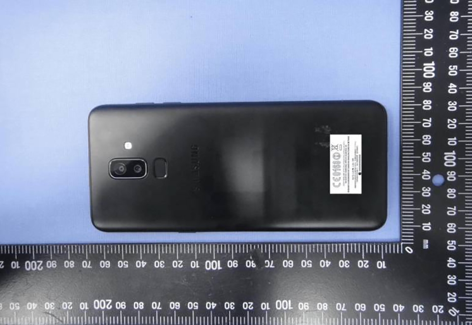 Galaxy J8 (ảnh 1)