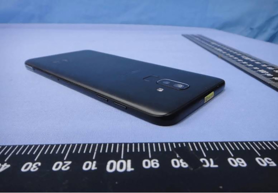 Galaxy J8 (ảnh 3)