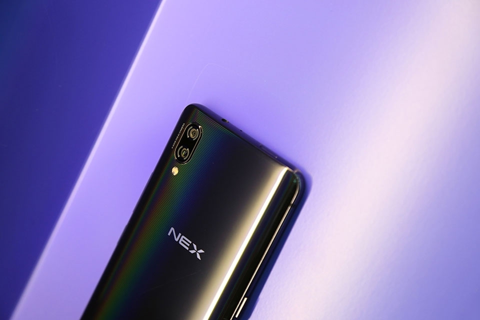 Mọi thứ về Vivo NEX: Smartphone thú vị nhất hiện nay!