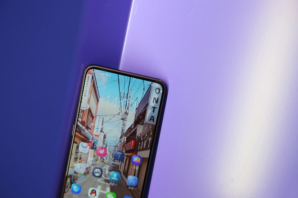Mọi thứ về Vivo NEX: Smartphone thú vị nhất hiện nay!
