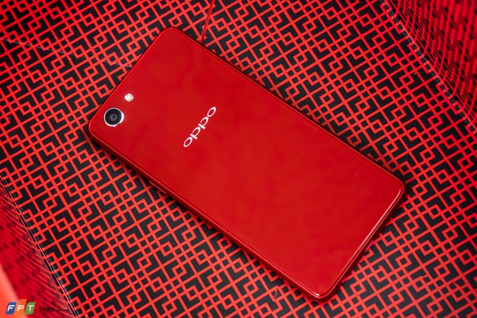 So sánh cấu hình OPPO F7 Youth và các smartphone cùng phân khúc (ảnh 8) So sánh cấu hình OPPO F7 Youth và các smartphone cùng phân khúc (ảnh 8)