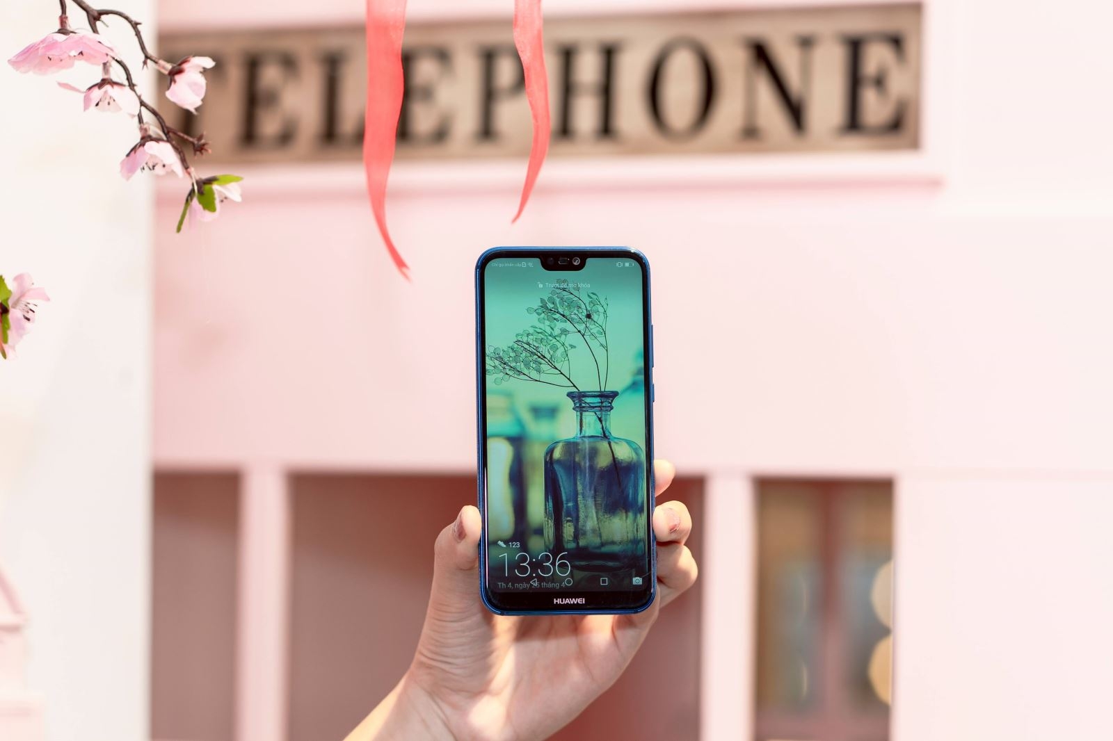 Huawei Nova 3e giảm sập sàn chỉ còn 6,59 triệu đồng tại FPT Shop