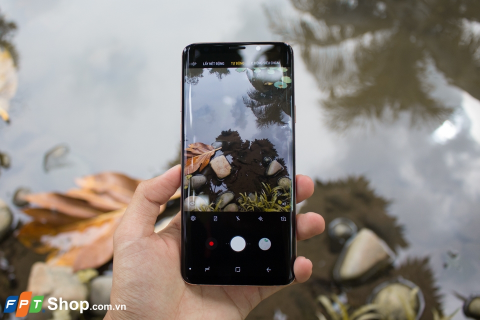Mở hộp Samsung Galaxy S9+ Sunrise Gold: sang hơn, giá không đổi.!
