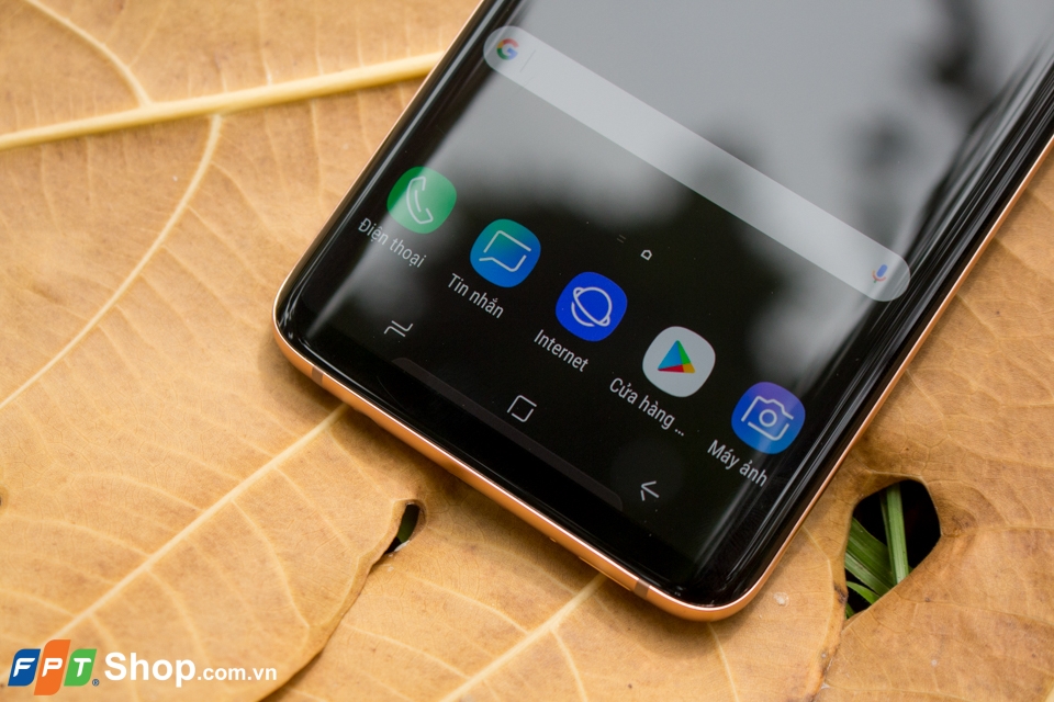 Mở hộp Samsung Galaxy S9+ Sunrise Gold: sang hơn, giá không đổi.!
