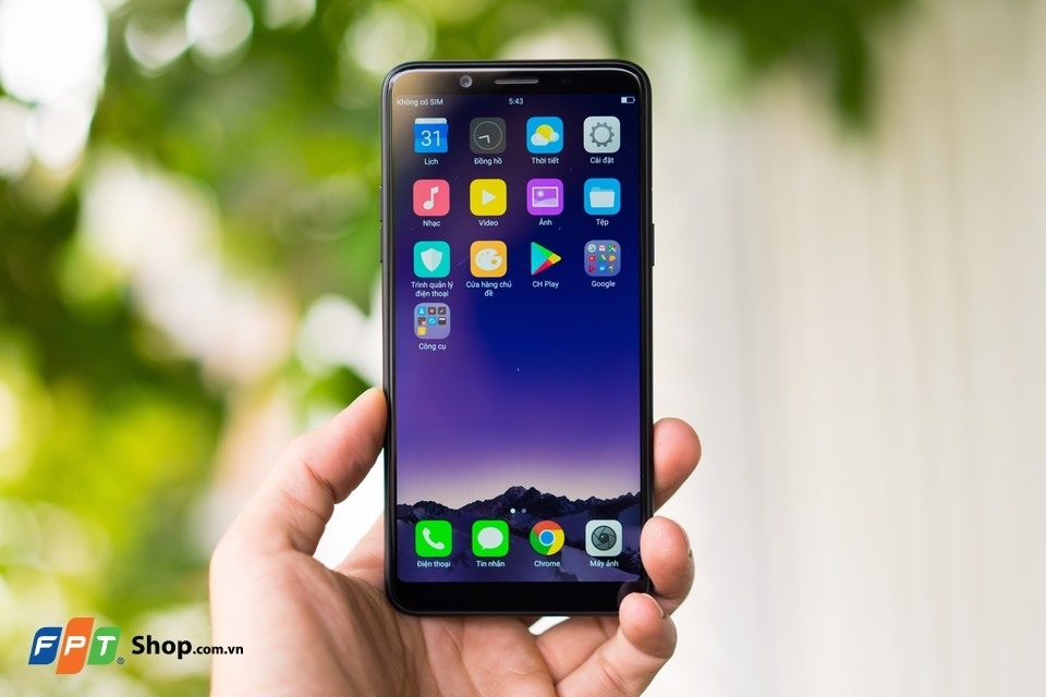 OPPO F5 Youth giảm bung nóc chỉ còn 5,49 triệu đồng tại FPT Shop