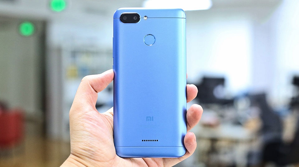 Trên tay Xiaomi Redmi 6 Trên tay Xiaomi Redmi 6