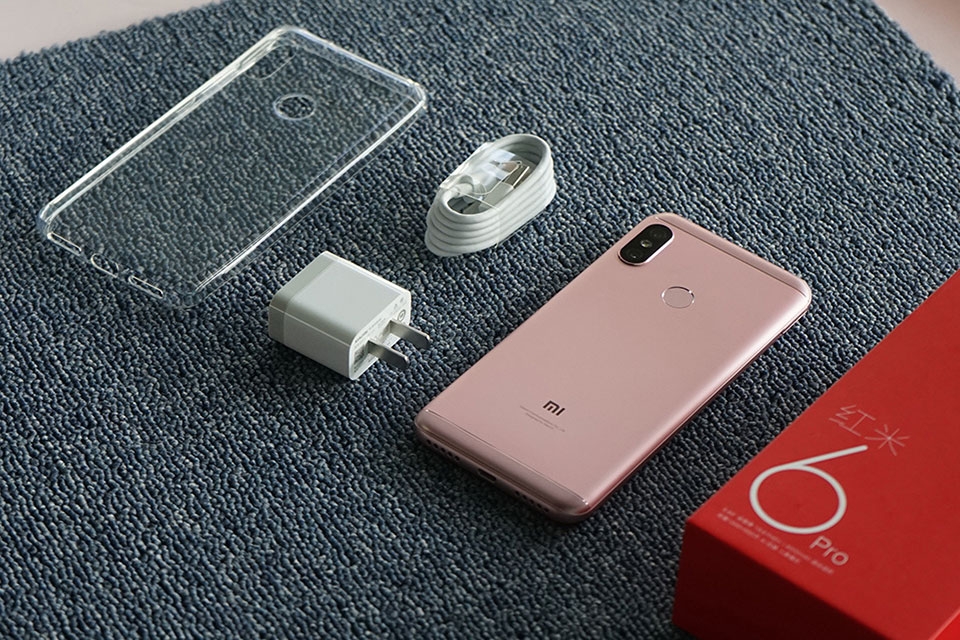 Trên tay Xiaomi Redmi 6 Pro