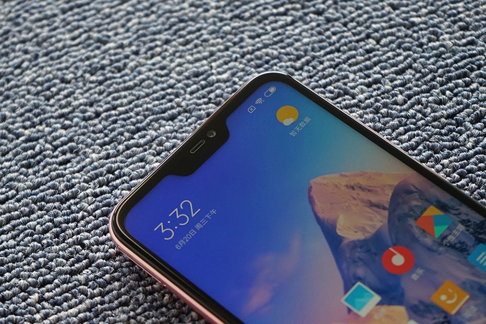 Trên tay Xiaomi Redmi 6 Pro