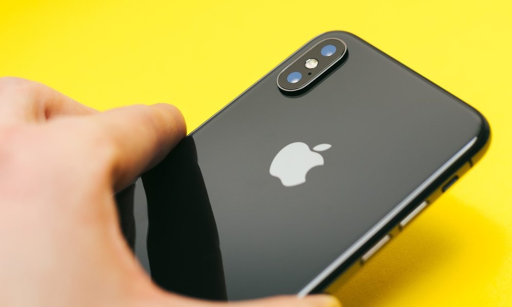 Những hiểu lầm cố hữu về chuyện sạc pin cho iPhone 12