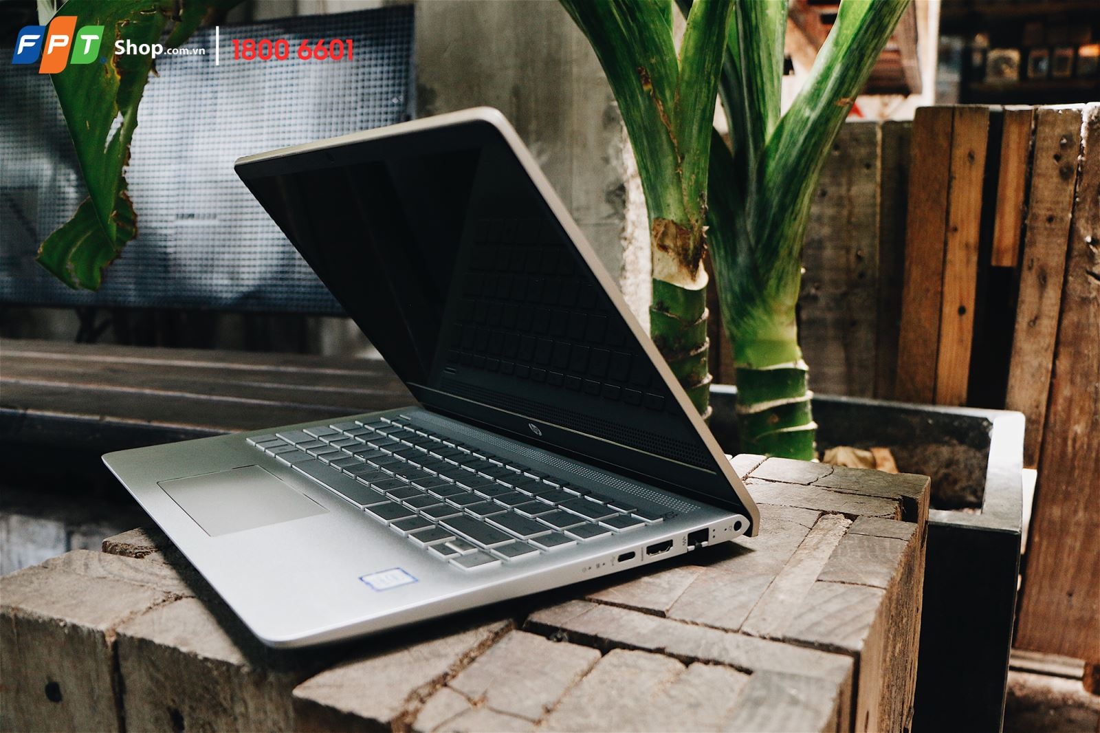 Laptop HP Pavilion giảm sốc đến 500.000 đồng tại FPT Shop