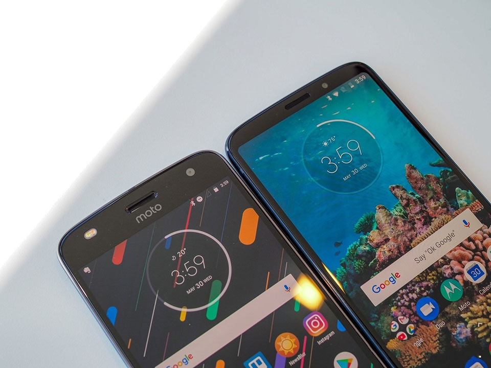 Moto Z3 Play Moto Z3 Play