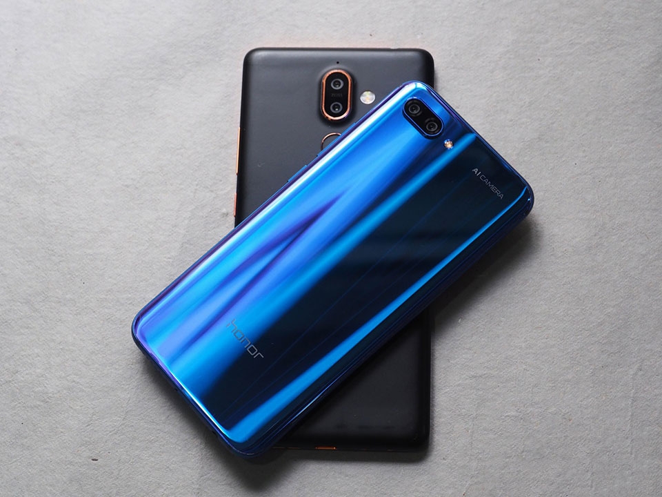 So sánh Honor 10 vs Nokia 7 Plus So sánh Honor 10 vs Nokia 7 Plus